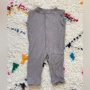 SOLD Kyte Baby Romper Grey Sleeveless Romper (S 0-3m)